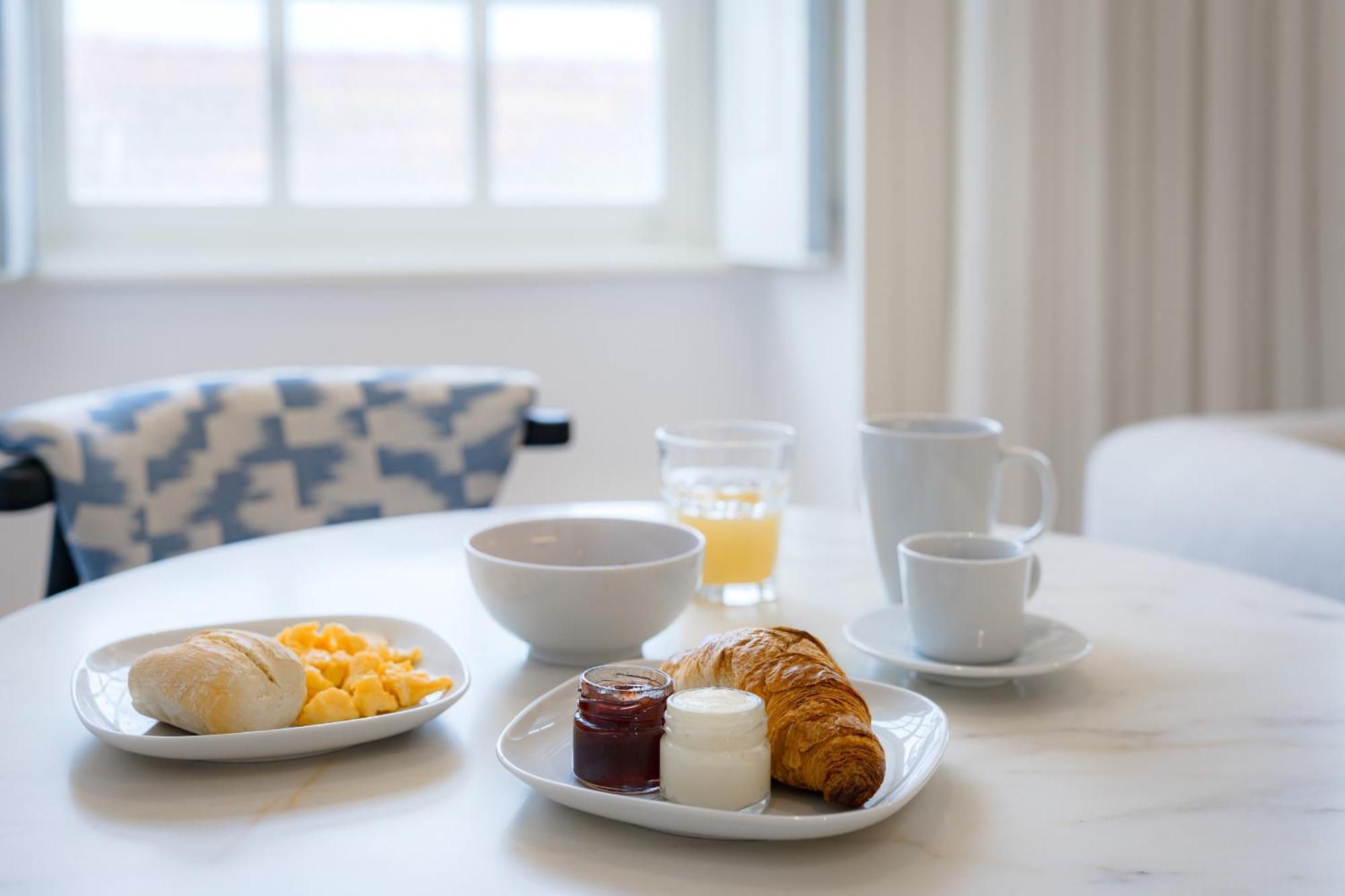 Feel Porto Clerigos Charm Flats Apartment Екстериор снимка