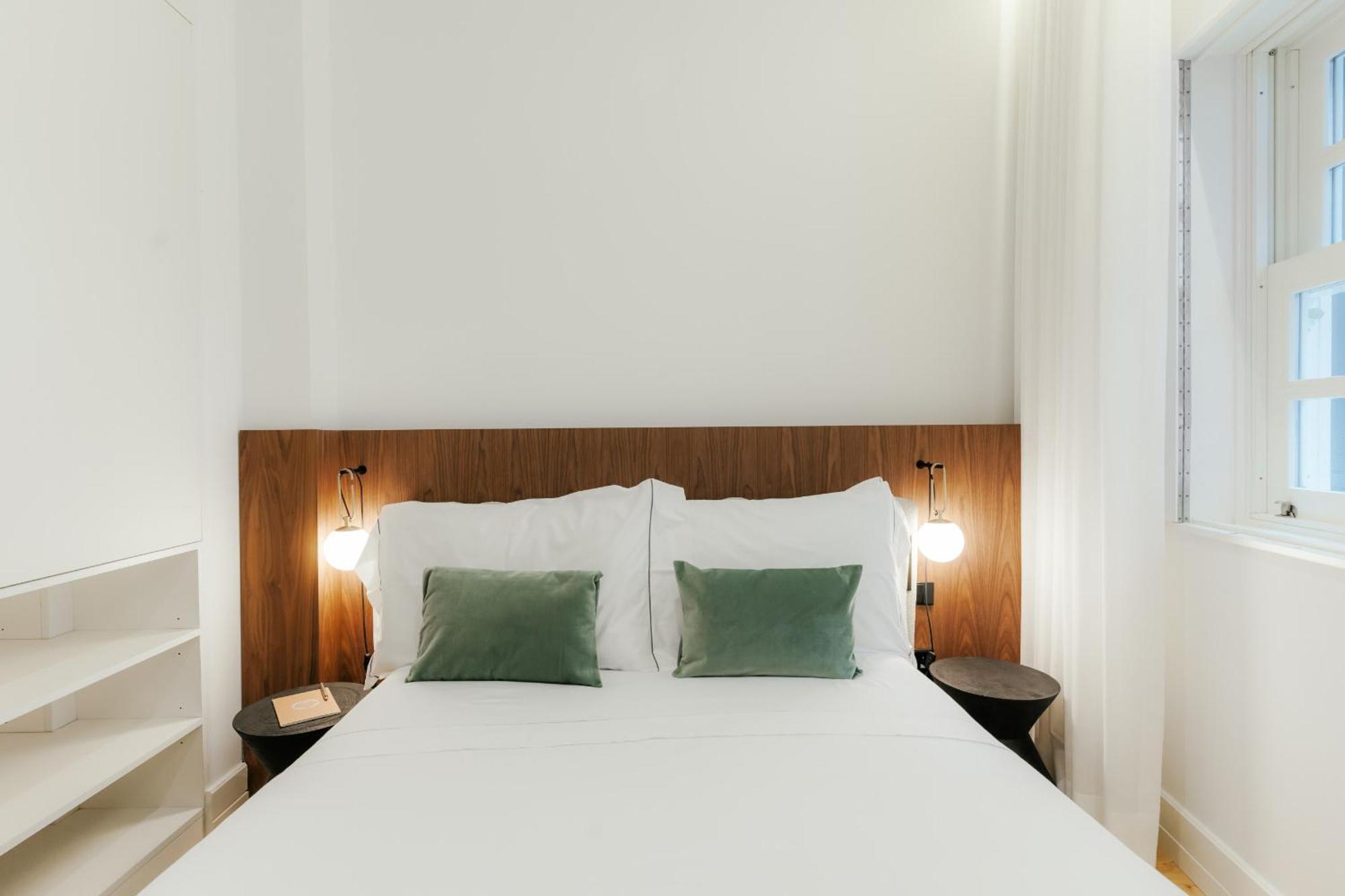 Feel Porto Clerigos Charm Flats Apartment Стая снимка