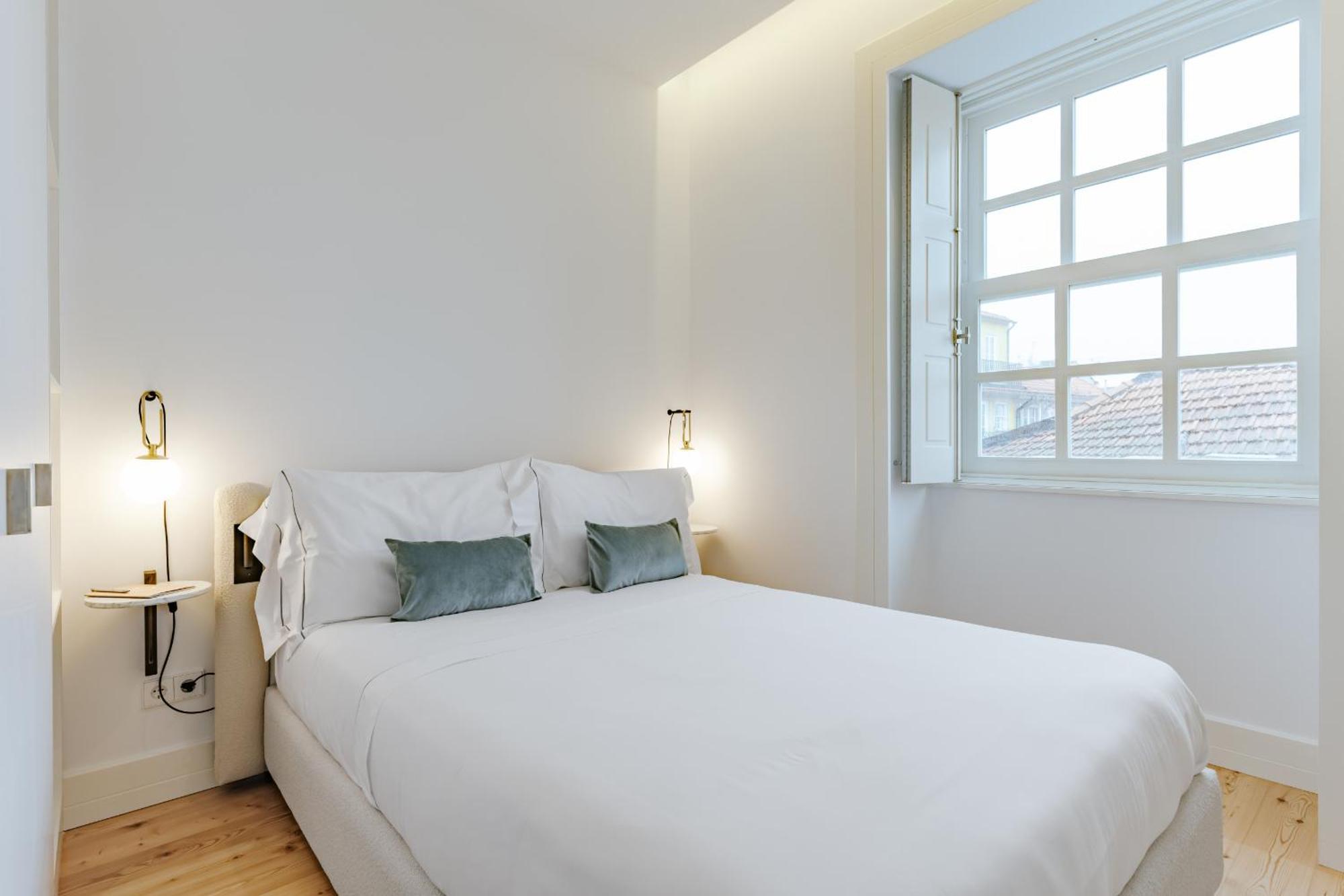 Feel Porto Clerigos Charm Flats Apartment Стая снимка