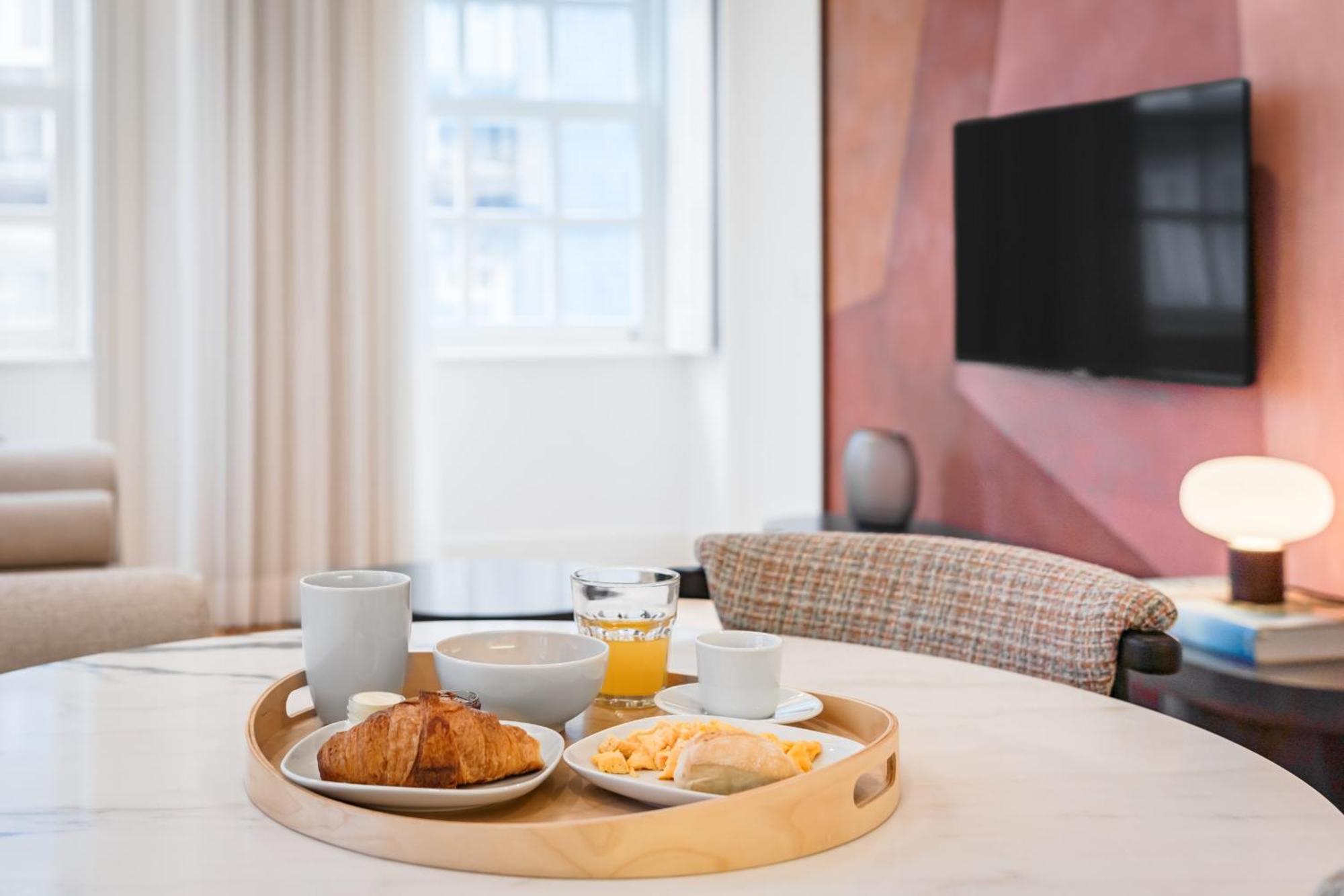 Feel Porto Clerigos Charm Flats Apartment Екстериор снимка