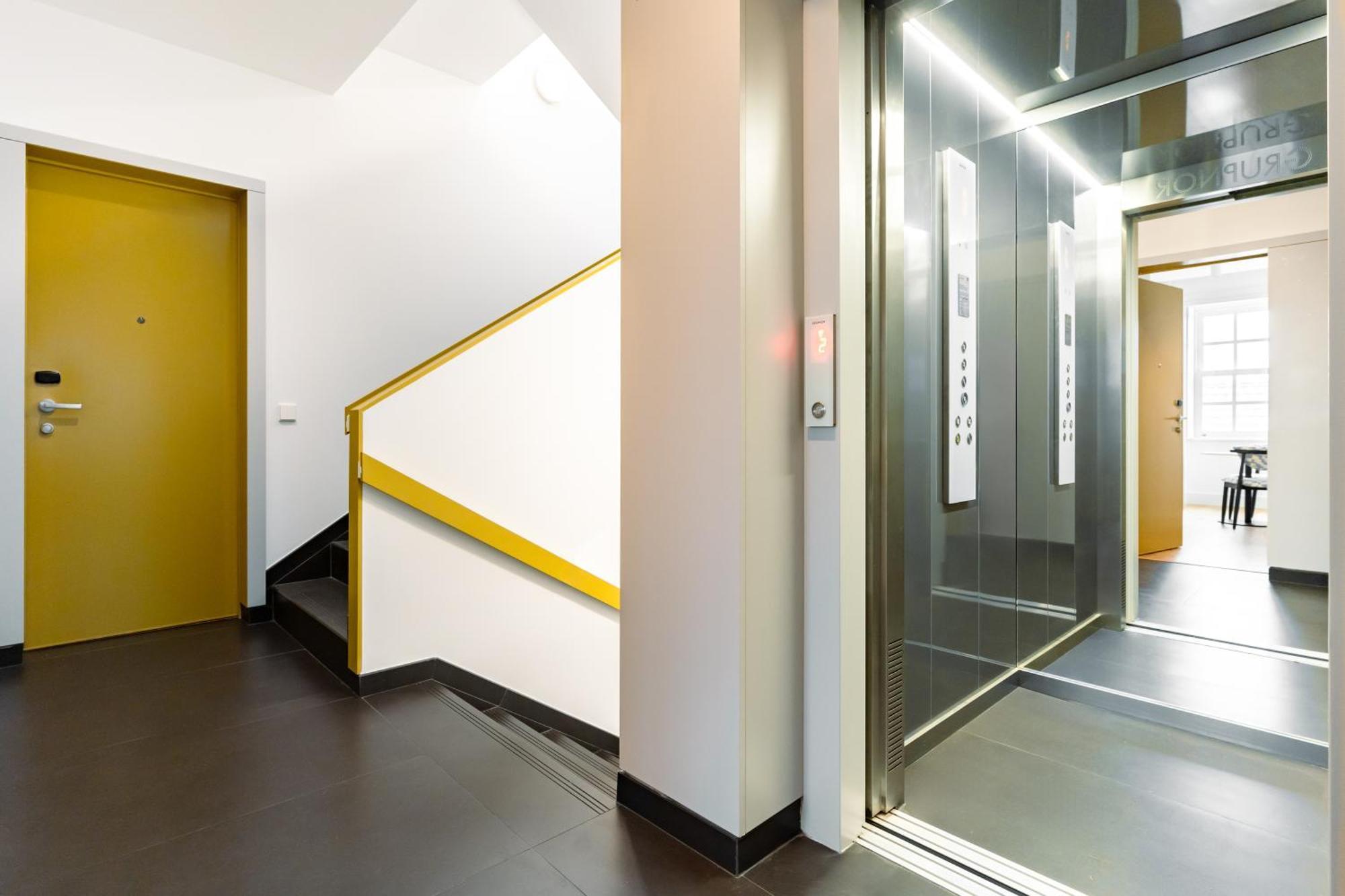 Feel Porto Clerigos Charm Flats Apartment Екстериор снимка