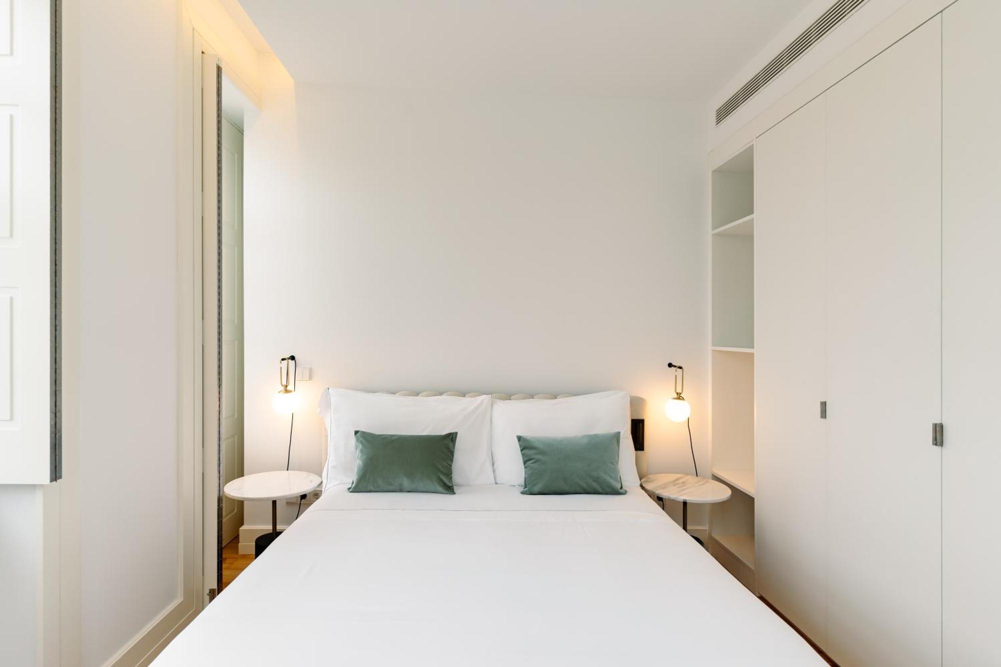 Feel Porto Clerigos Charm Flats Apartment Стая снимка