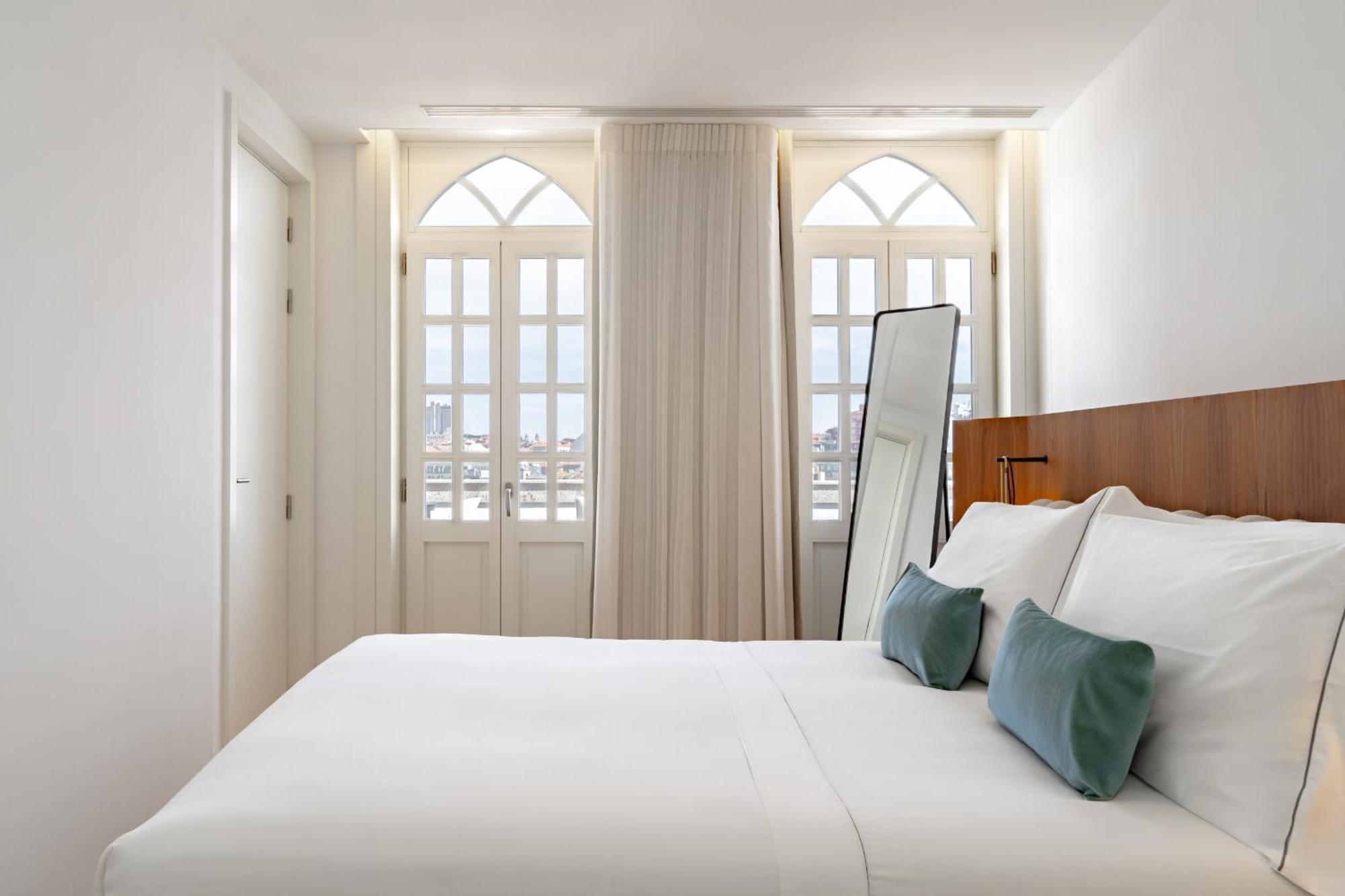 Feel Porto Clerigos Charm Flats Apartment Екстериор снимка